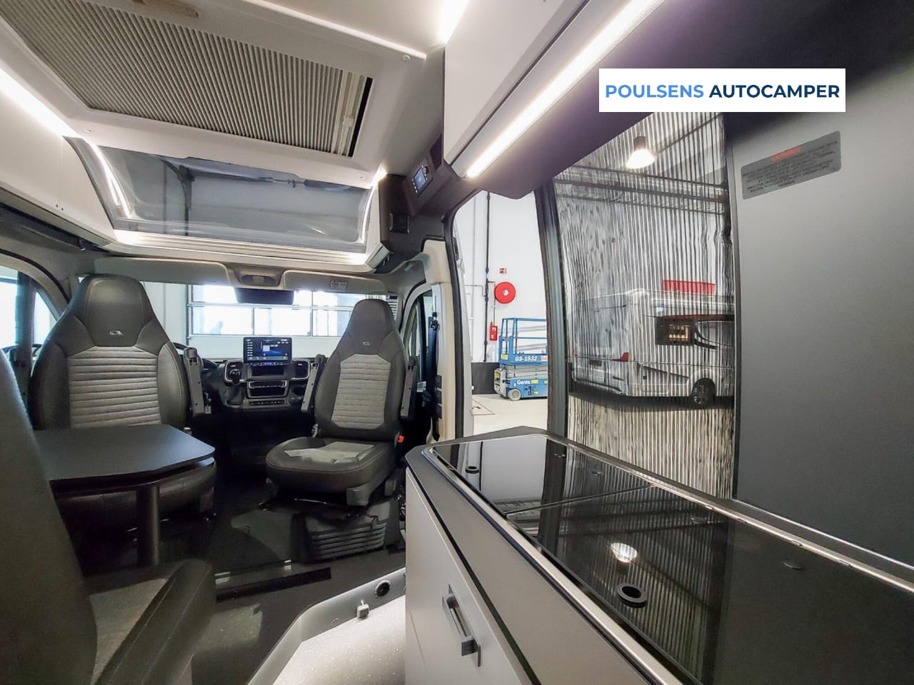 Salon intérieur du Adria Twin Supreme 640 SLB