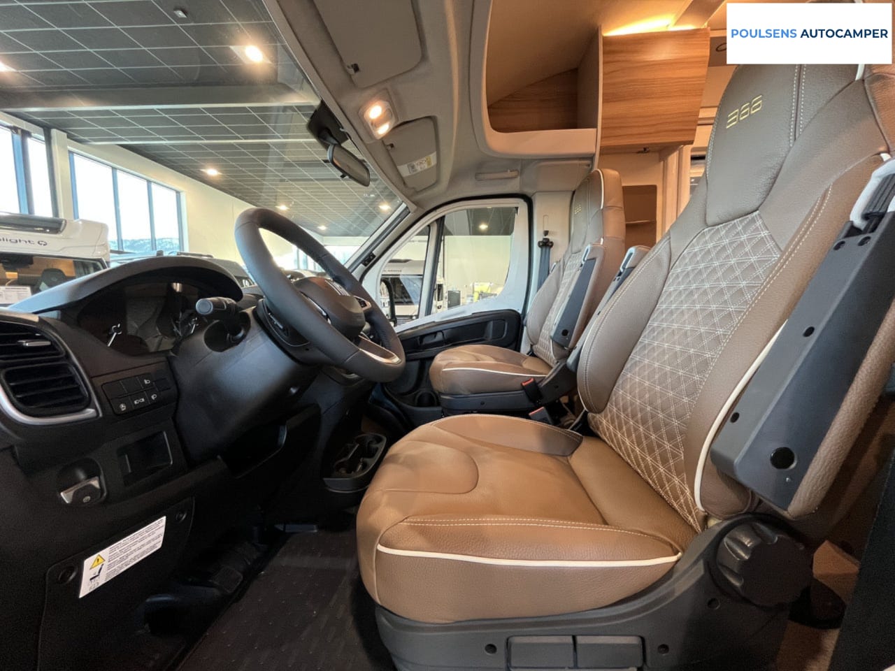 Cabine avant du Bürstner B66