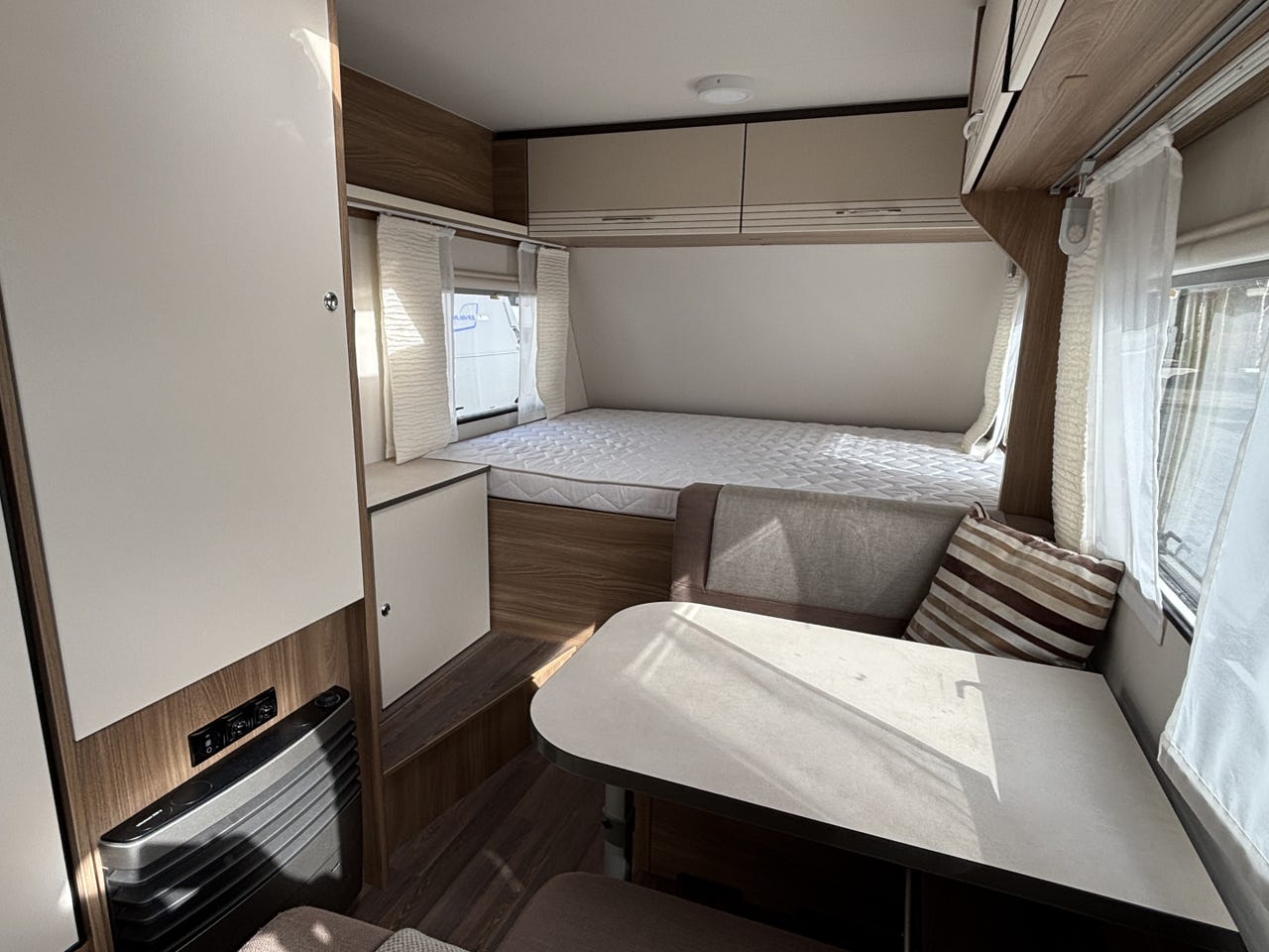 Vue intérieure de la Bürstner Premio Life 425 2021