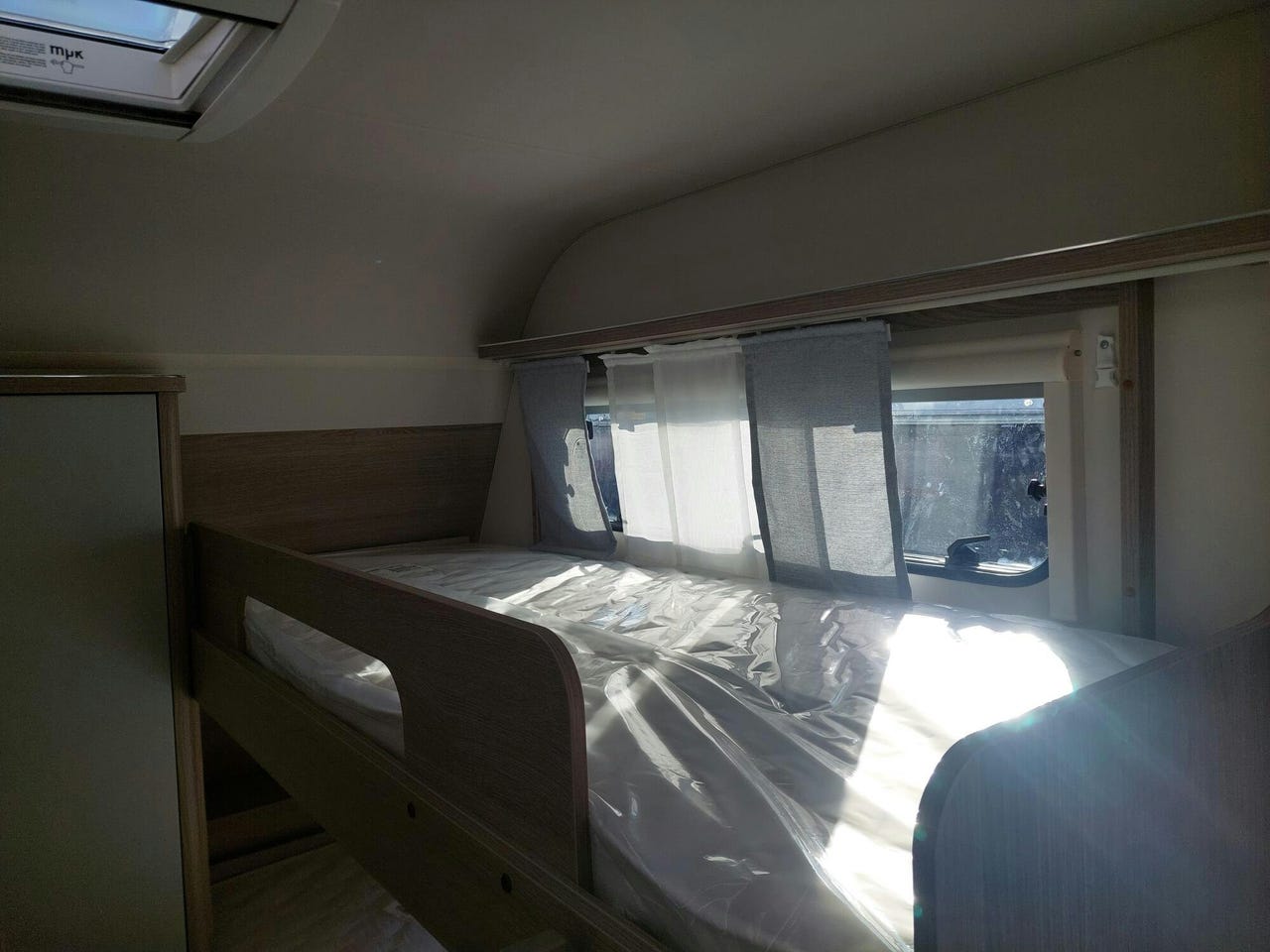 Espace couchage de la Bürstner Premio Plus 510 TK