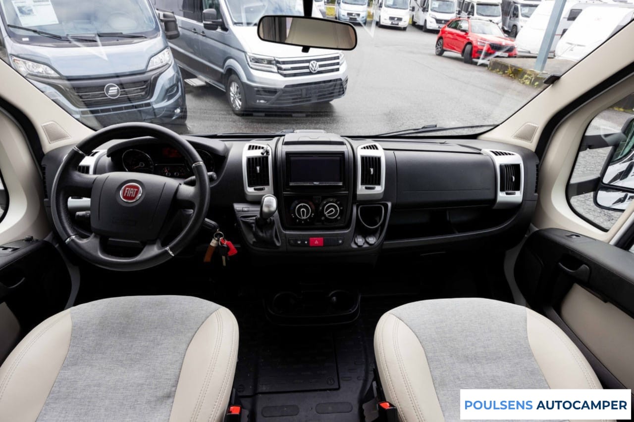 Cabine avant du Carado T 447 2019 avec tableau de bord Fiat