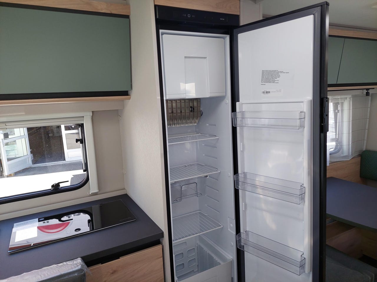 Cuisine de la Dethleffs Camper 730 FKR SNOW