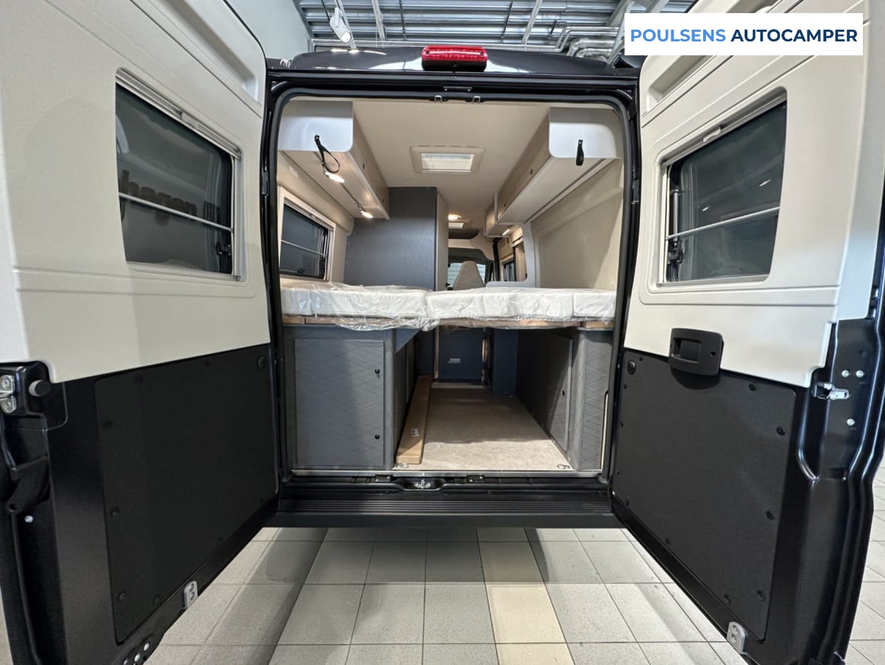 Vue arrière du camping‑car urbain Etrusco CV 640 SB 2026 sur base Fiat