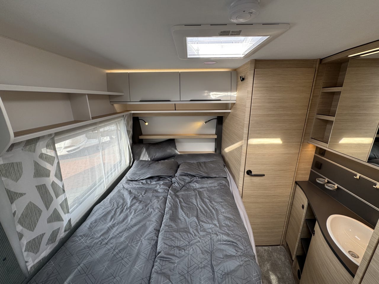 Espace couchage de la Fendt 390 FH APERO ACTIV
