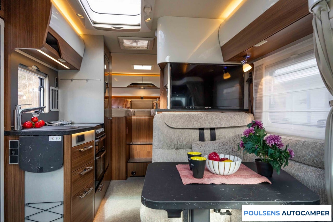 Salon intérieur du Hymer BMC T 580 2022