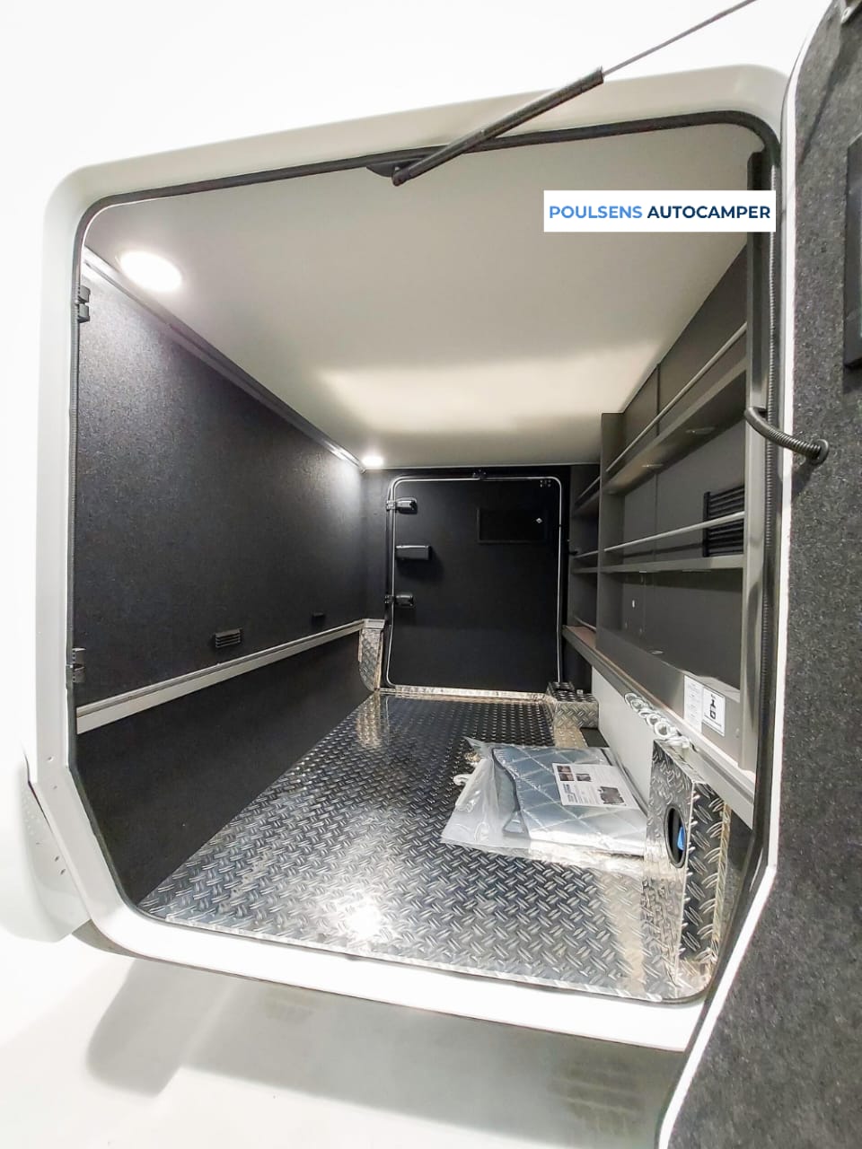 Vue arrière du Hymer B‑MC T 680 2026