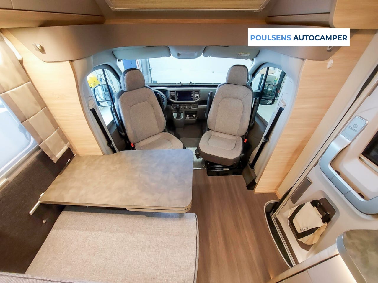Salon intérieur du Knaus Van Ti 650 Platinum Selection 4×4